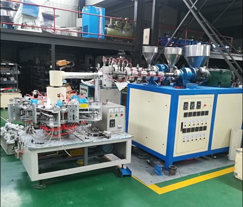 六模轉(zhuǎn)盤式高阻隔吹塑機